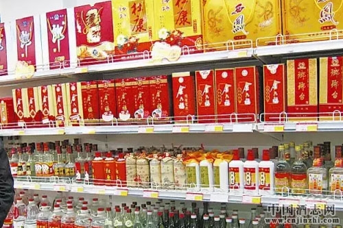 春節(jié)前高端白酒行業(yè)景氣持續(xù)，機(jī)構(gòu)齊聲看好后市表現(xiàn)